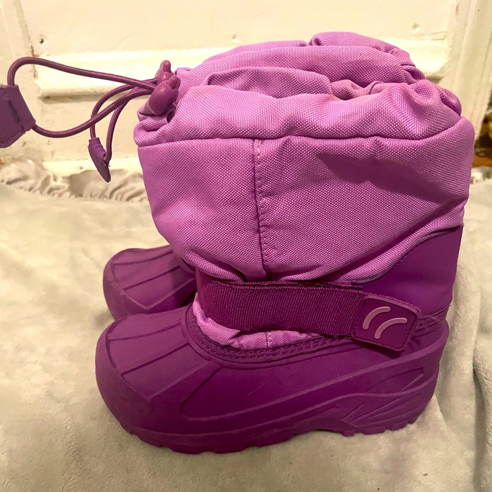 Toddler girl snow boots size 11/12